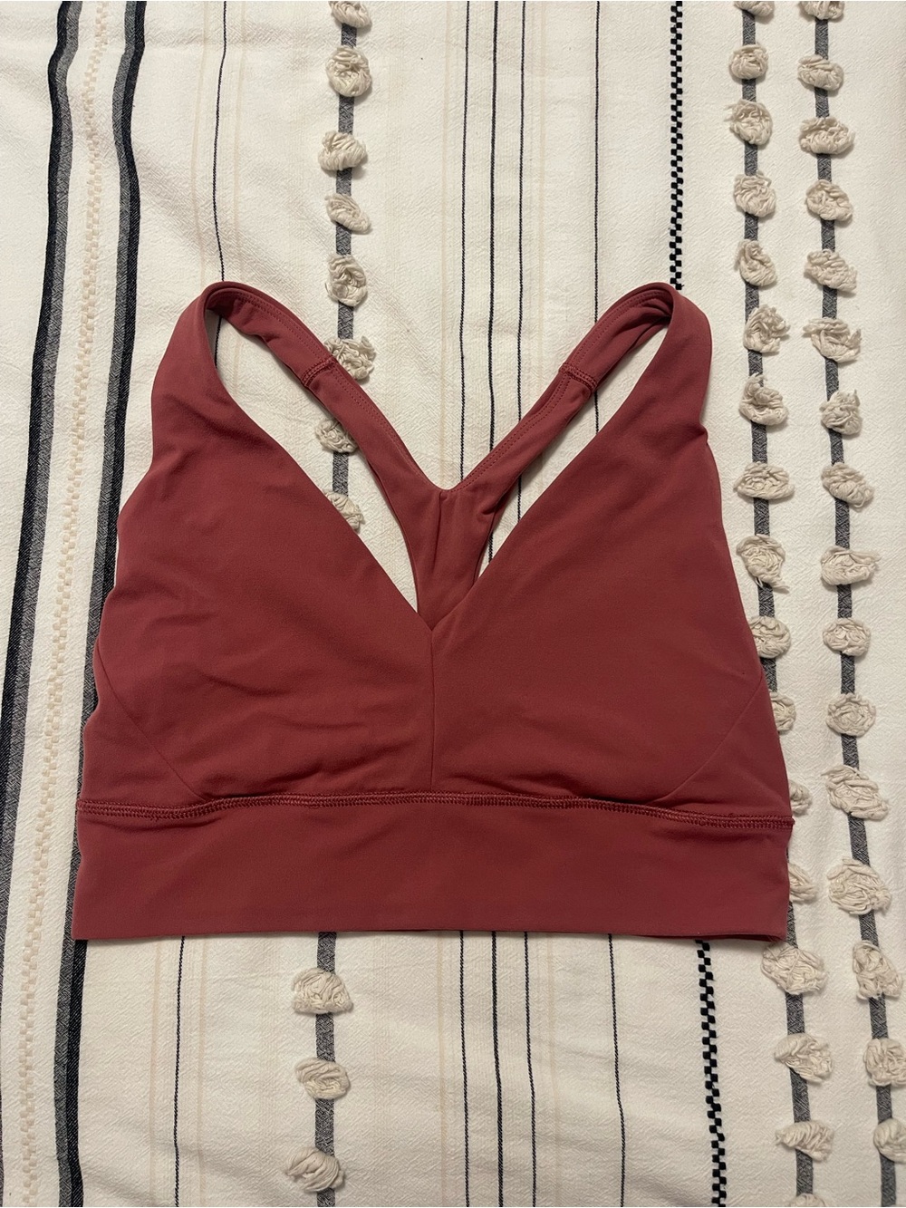 Athleta V-Neck sports bra - Dusty Rose